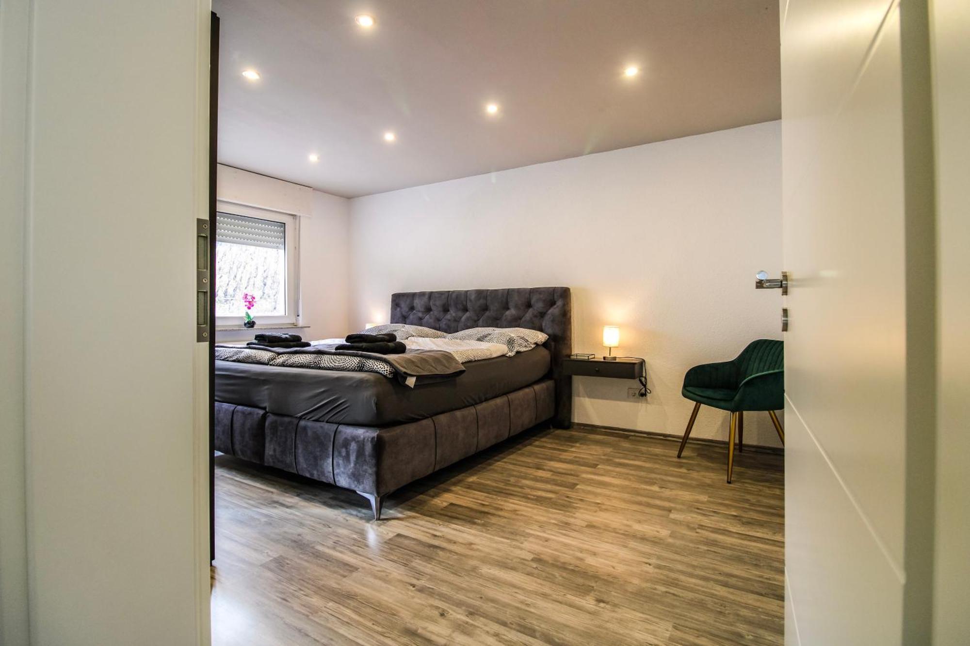 Sweet Six, Balkon, Netflix, Boxspringbetten, Hochwertiges Bad Apartment Zell an der Mosel