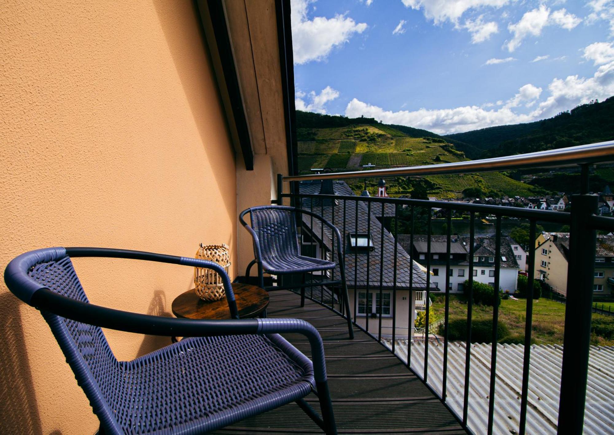 Sweet Six, Balkon, Netflix, Boxspringbetten, Hochwertiges Bad